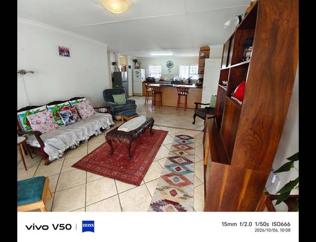 3 BEDROOM HOUSE FOR SALE IN FRAAIUITSIG
